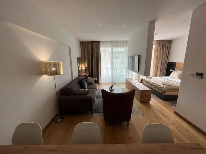 Apartments Lux Budva Eksteriør billede